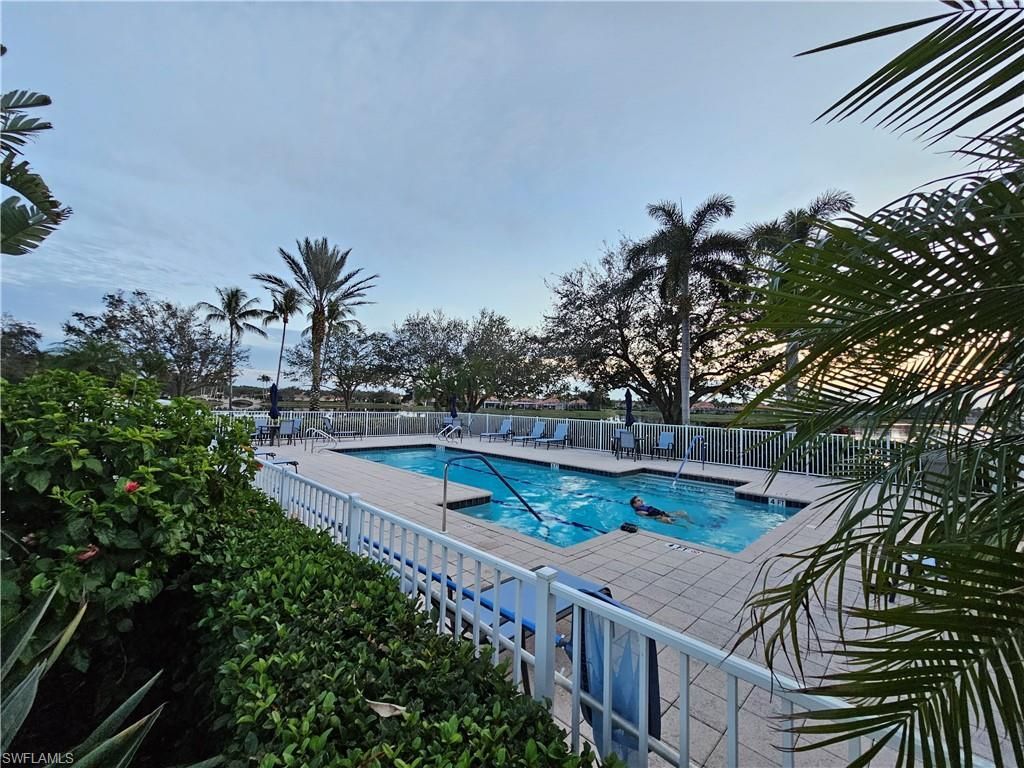 4256 Montalvo Ct, Naples, FL 34109 Photo