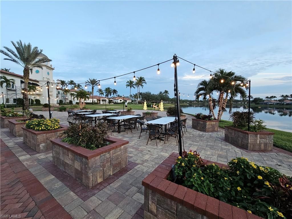 4256 Montalvo Ct, Naples, FL 34109 Photo