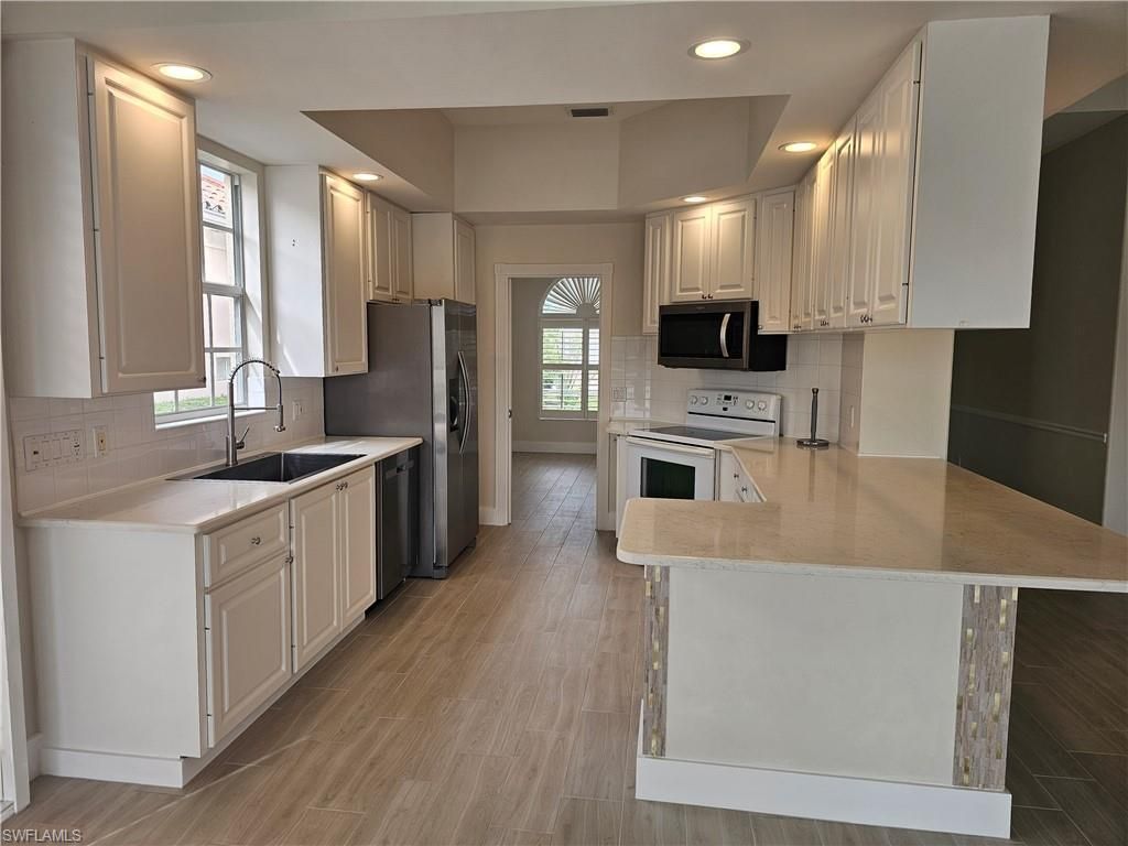 4256 Montalvo Ct, Naples, FL 34109 Photo