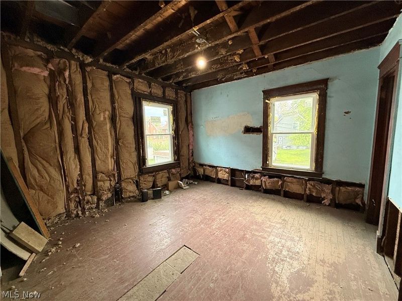 10704 Pasadena Avenue, Cleveland, OH 44108 Photo 16