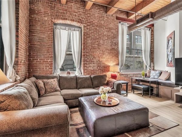 308 W 8th Street, Unit 201, Kansas City, MO 64105