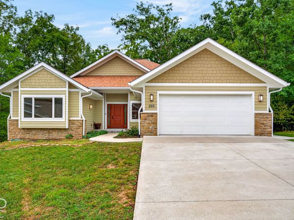 225 Pine Hills Drive, Nashville, IN 47448