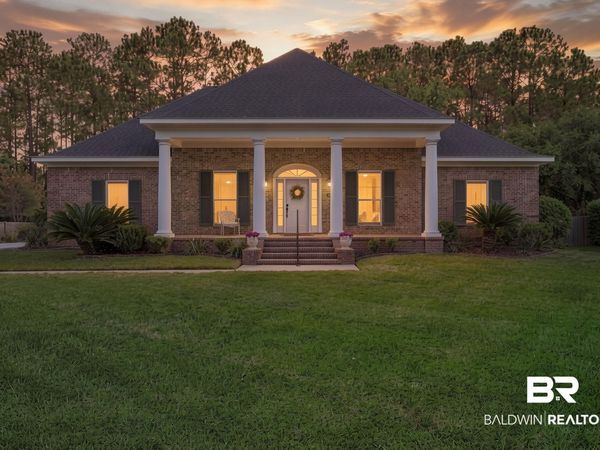 624 Wedgewood Drive, Gulf Shores, AL 36542
