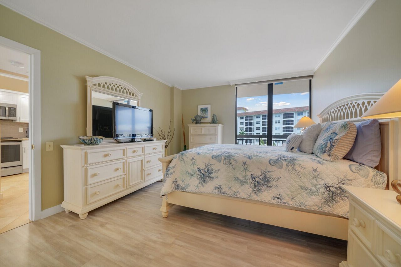 2707 N Ocean Boulevard, Unit D-406, Boca Raton, FL 33431 Photo