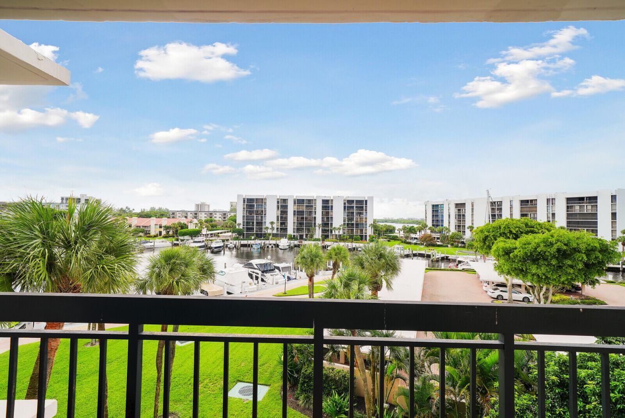 2707 N Ocean Boulevard, Unit D-406, Boca Raton, FL 33431 Photo