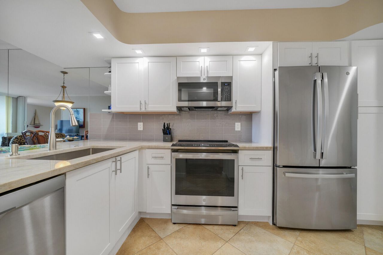 2707 N Ocean Boulevard, Unit D-406, Boca Raton, FL 33431 Photo