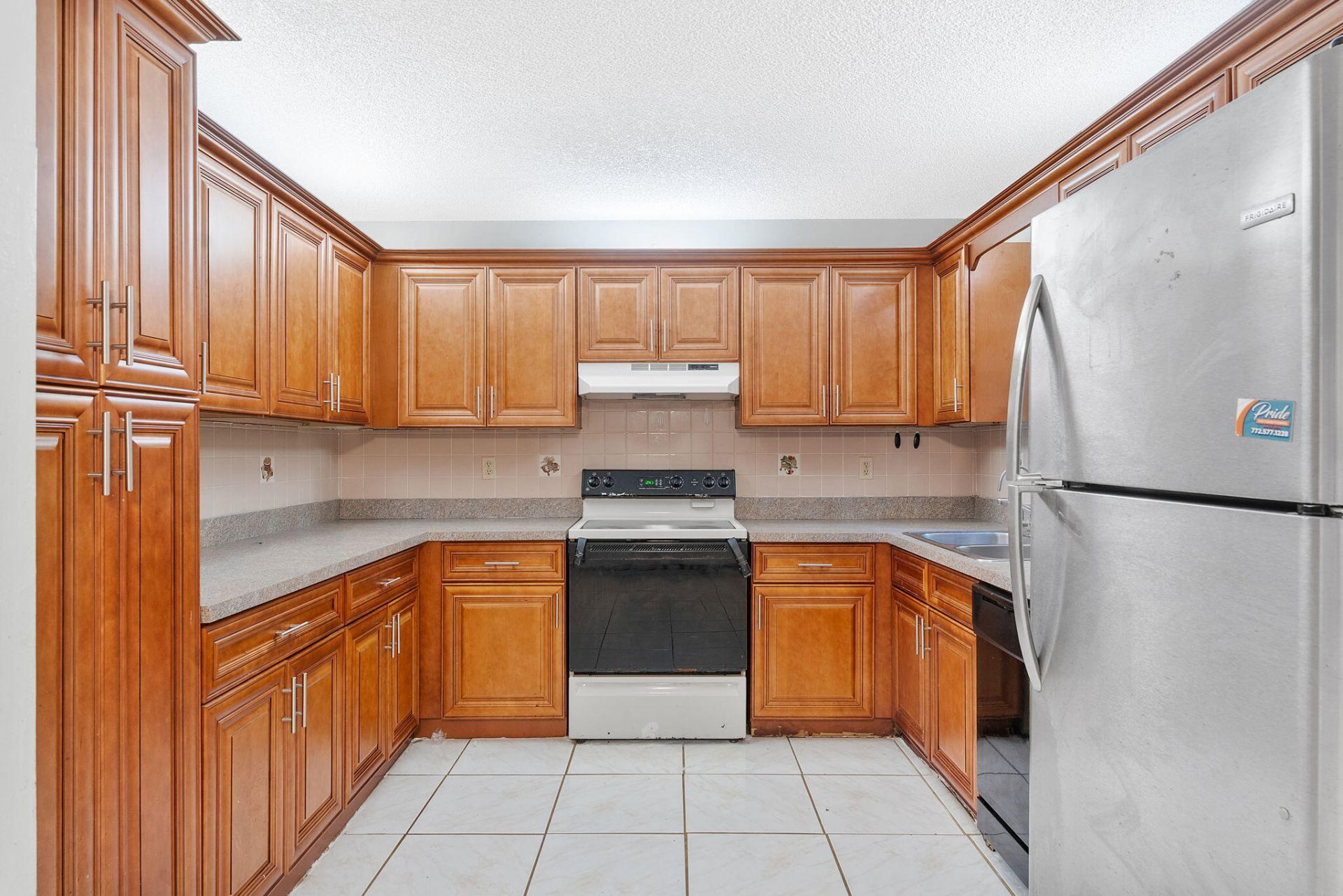 629 SW Ray Avenue, Port Saint Lucie, FL 34983 Photo