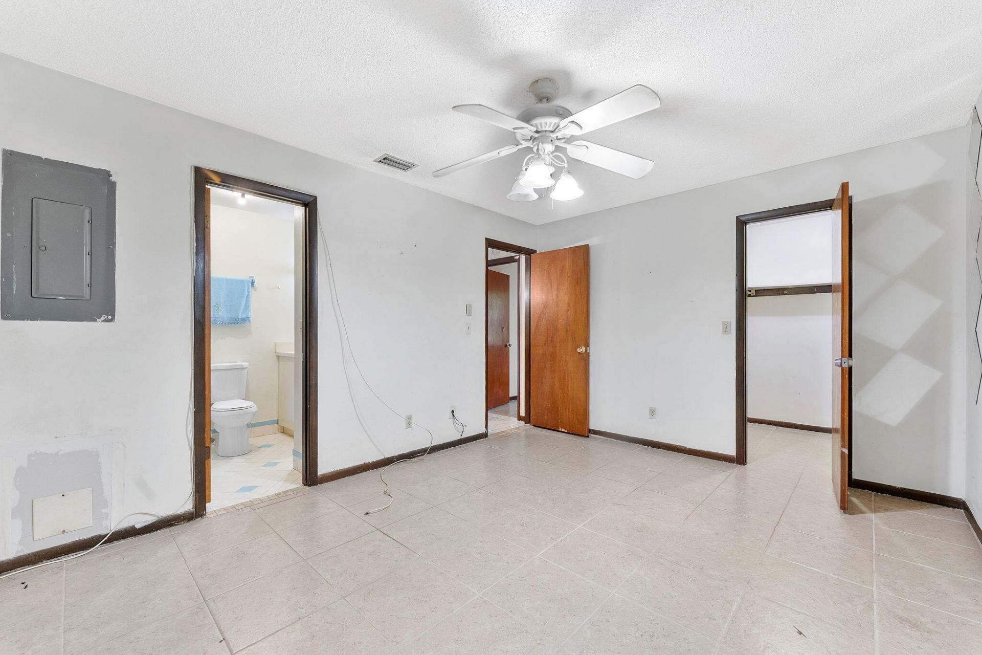 629 SW Ray Avenue, Port Saint Lucie, FL 34983 Photo