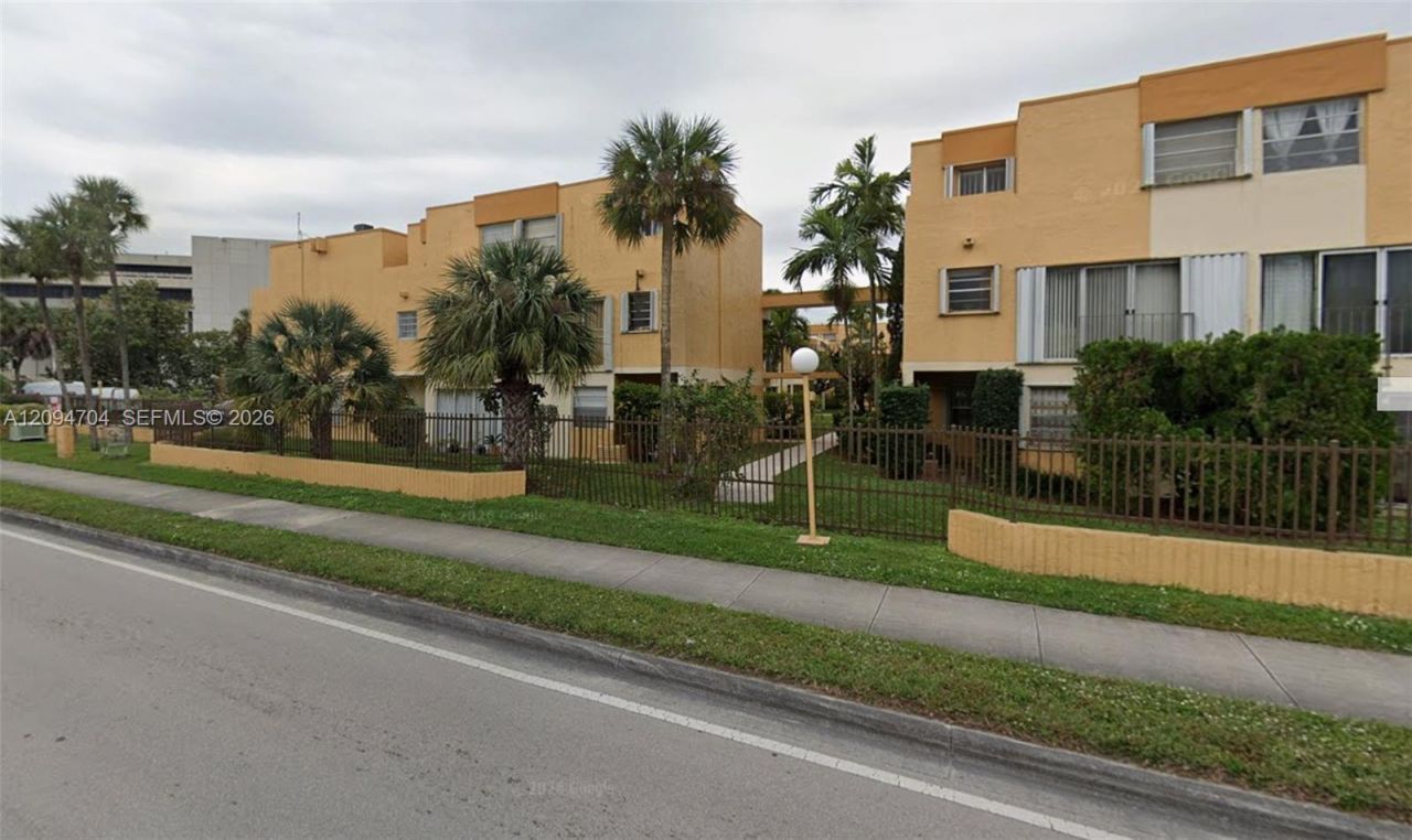 9300 W Flagler St, Unit 214C, Miami, FL 33174 Photo
