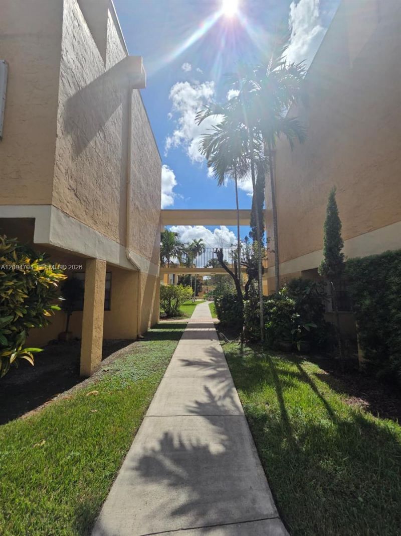 9300 W Flagler St, Unit 214C, Miami, FL 33174 Photo