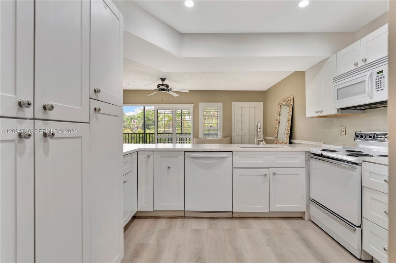 1605 S Us Highway 1 , Unit 201V5, Jupiter, FL 33477 Photo
