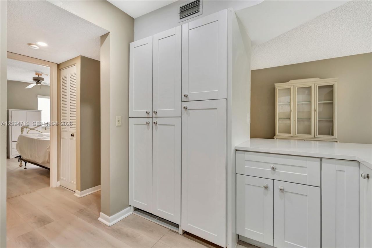 1605 S Us Highway 1 , Unit 201V5, Jupiter, FL 33477 Photo
