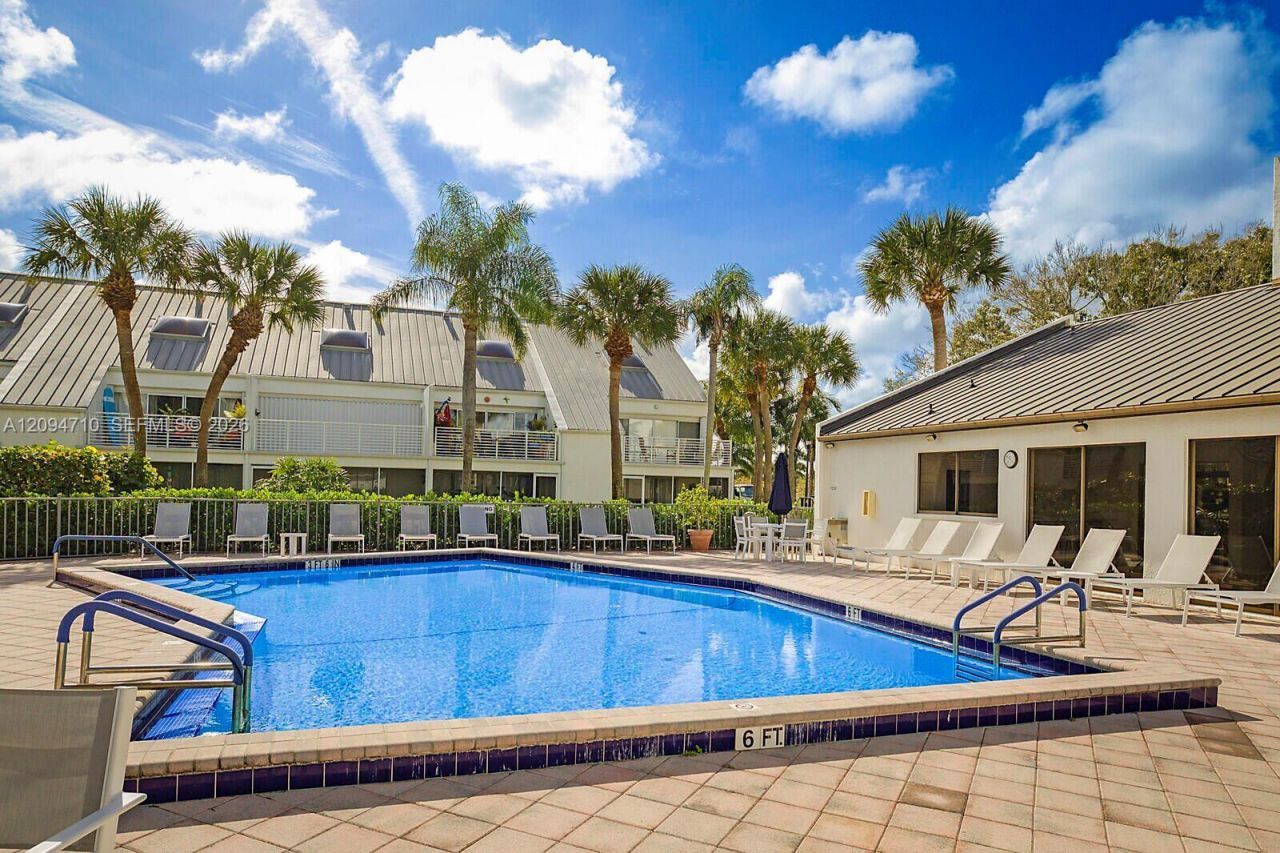 1605 S Us Highway 1 , Unit 201V5, Jupiter, FL 33477 Photo