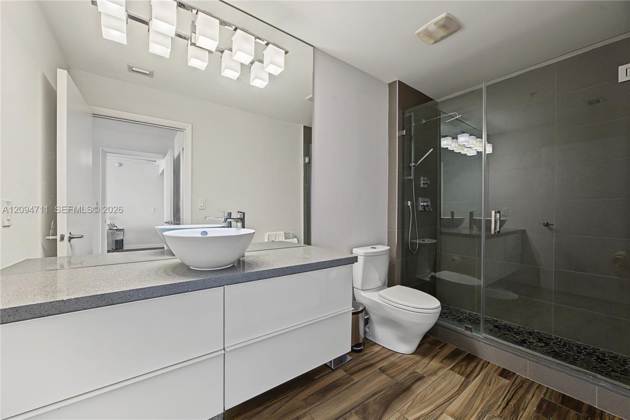 1900 N Bayshore Dr , Unit 3604, Miami, FL 33132 Photo