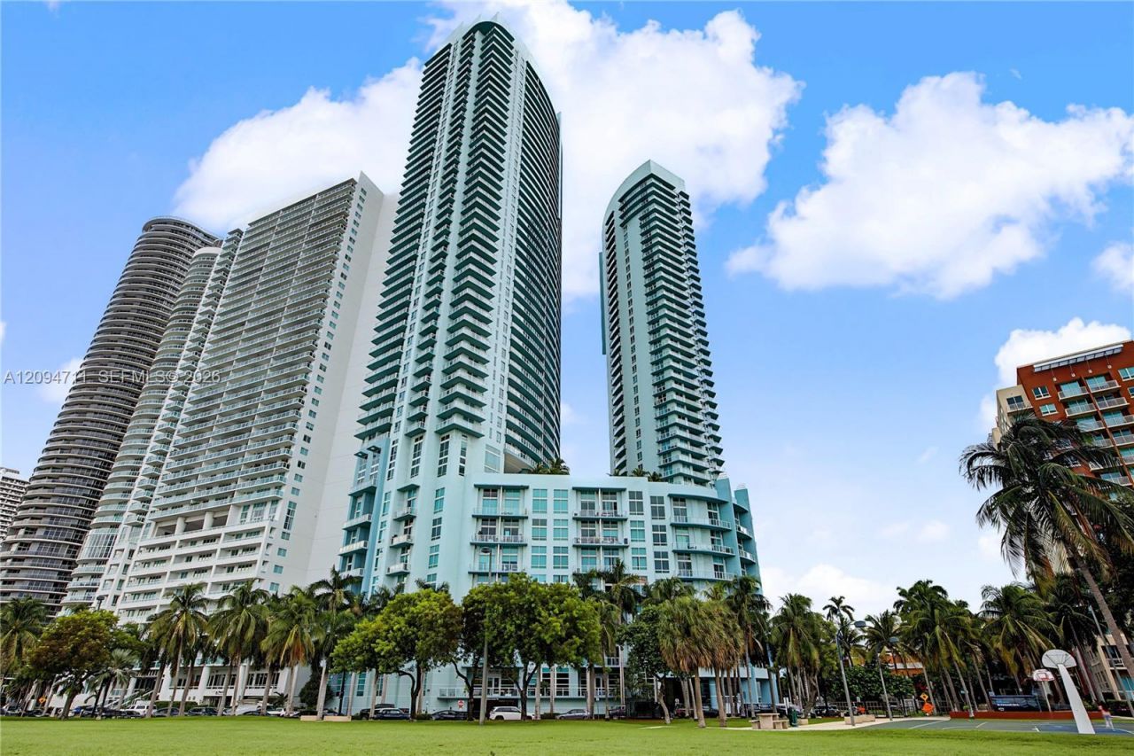 1900 N Bayshore Dr , Unit 3604, Miami, FL 33132 Photo