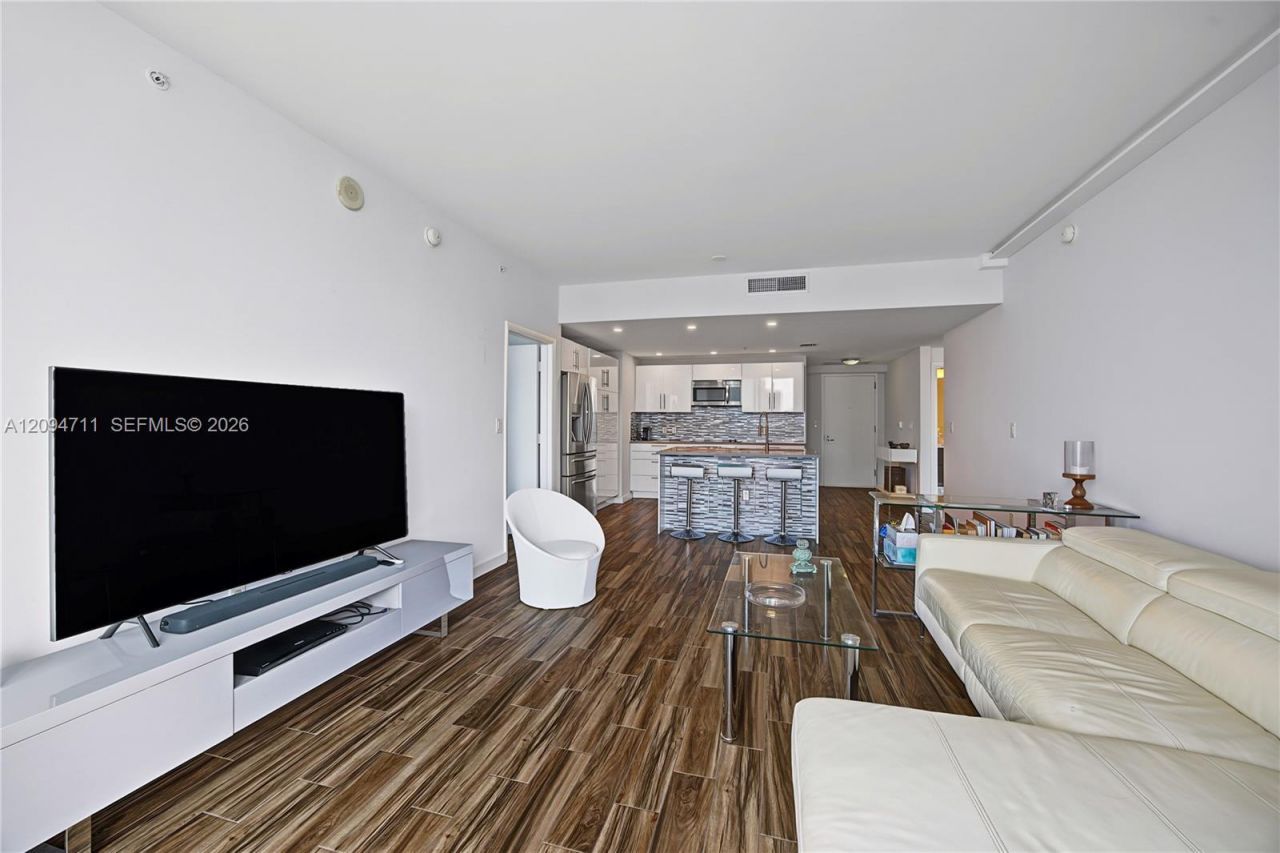 1900 N Bayshore Dr , Unit 3604, Miami, FL 33132 Photo