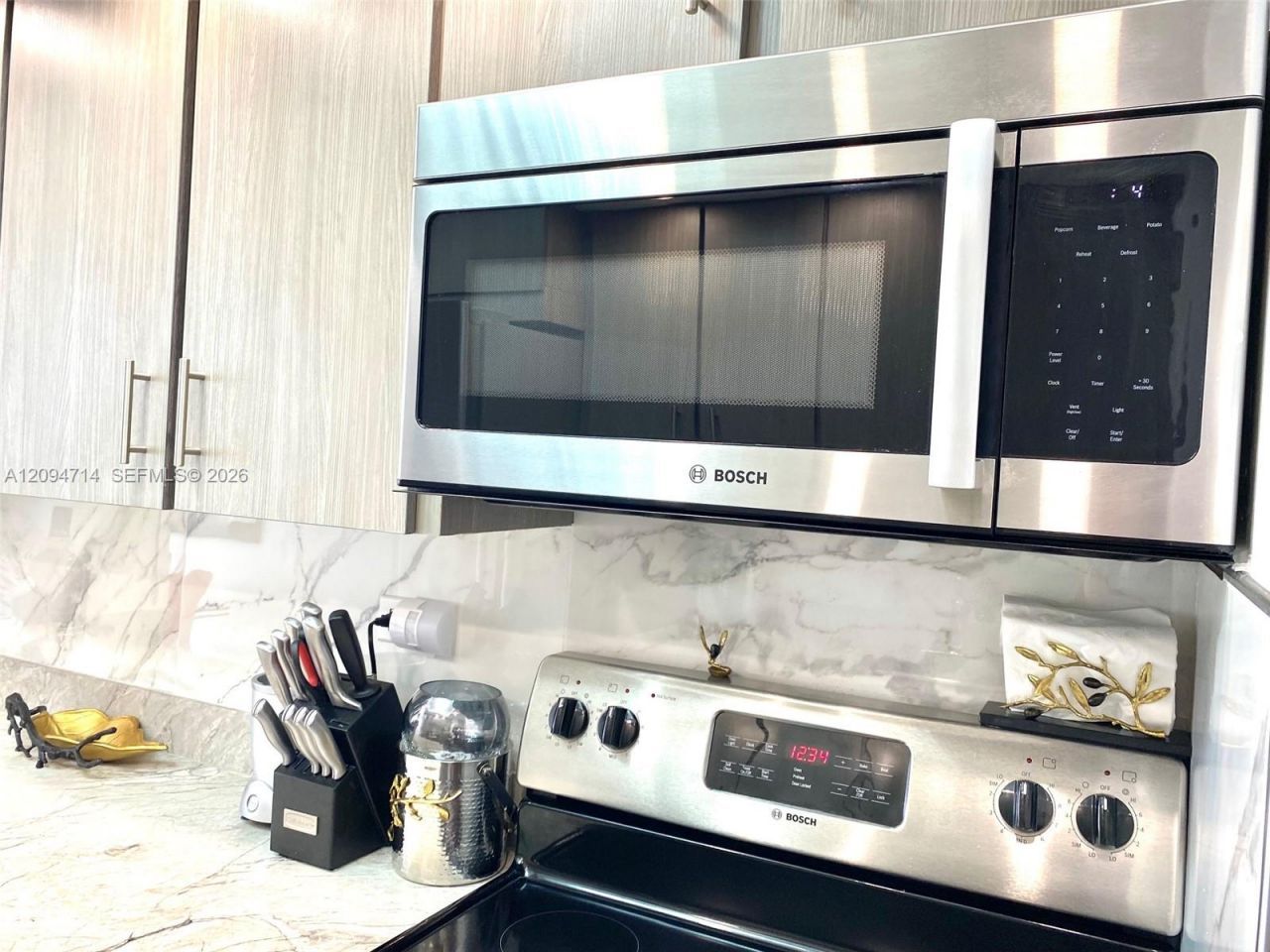 251 174th St , Unit 615, Sunny Isles Beach, FL 33160 Photo