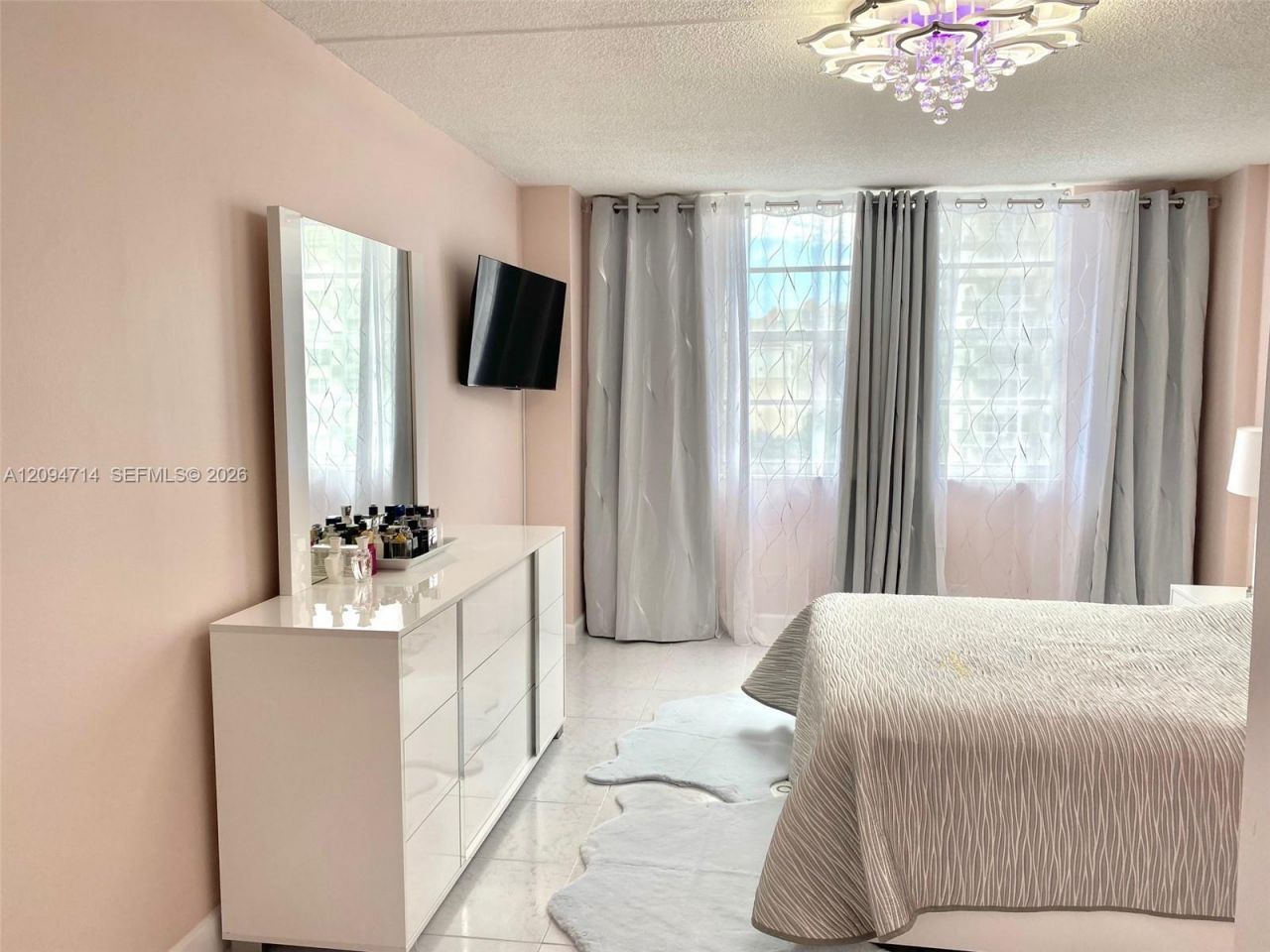 251 174th St , Unit 615, Sunny Isles Beach, FL 33160 Photo