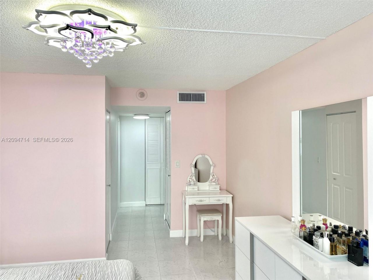 251 174th St , Unit 615, Sunny Isles Beach, FL 33160 Photo