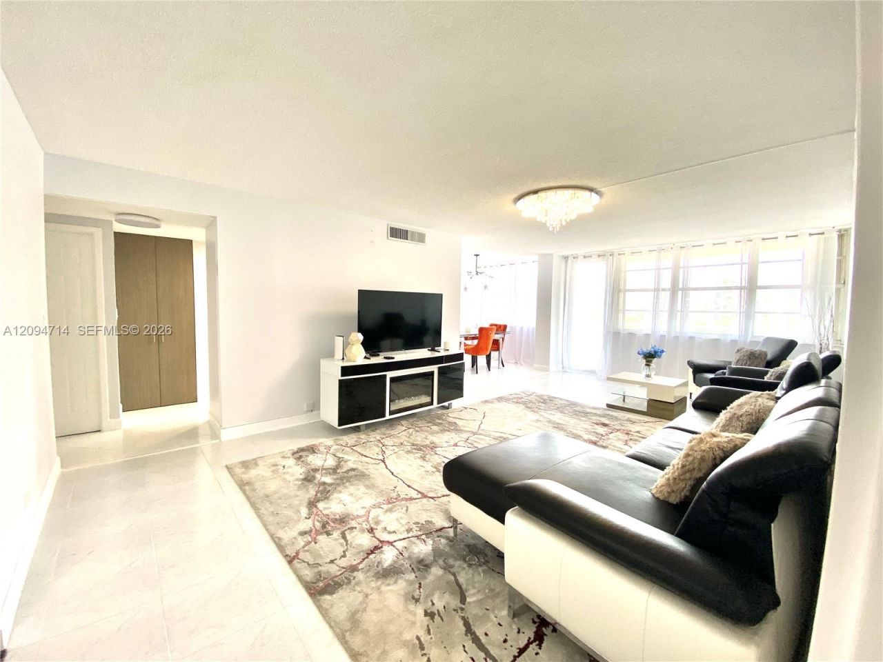 251 174th St , Unit 615, Sunny Isles Beach, FL 33160 Photo
