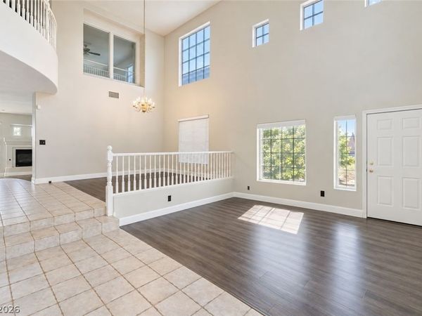 8724 Vivid Violet Avenue, Las Vegas, NV 89143