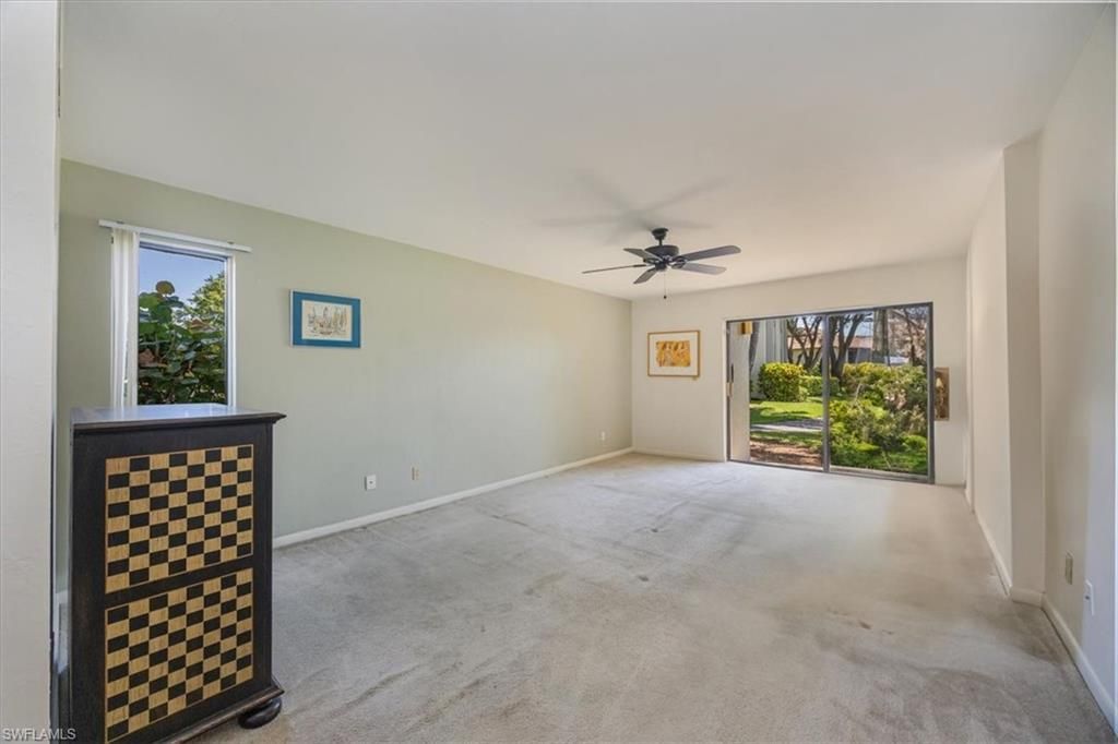 576 Retreat Dr, Unit 101, Naples, FL 34110 Photo