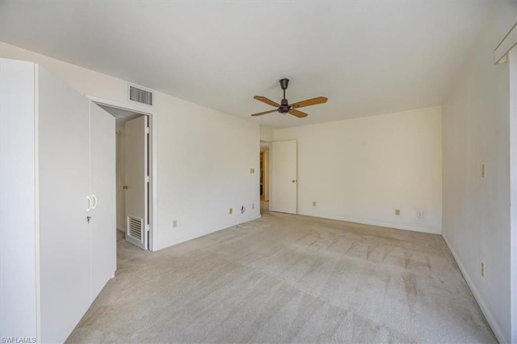 576 Retreat Dr, Unit 101, Naples, FL 34110 Photo