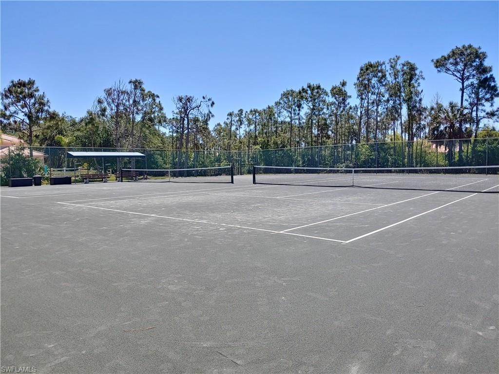 576 Retreat Dr, Unit 101, Naples, FL 34110 Photo