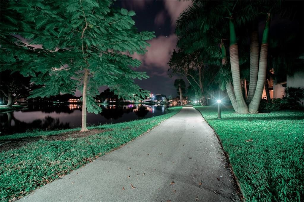 576 Retreat Dr, Unit 101, Naples, FL 34110 Photo