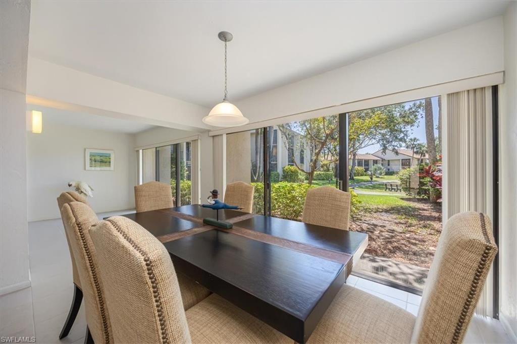 576 Retreat Dr, Unit 101, Naples, FL 34110 Photo