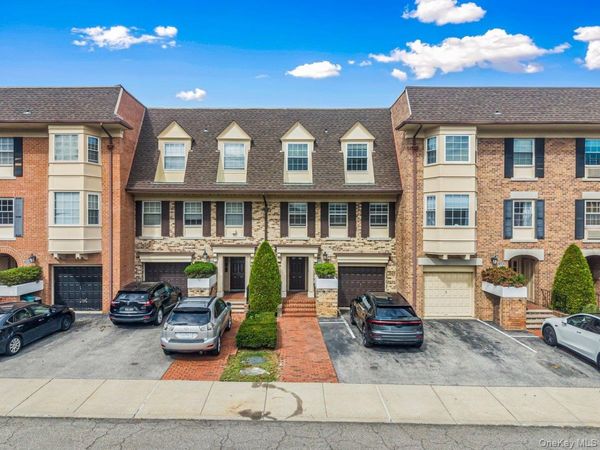 1301 Michael Court , Unit 1623, Bayside, NY 11360