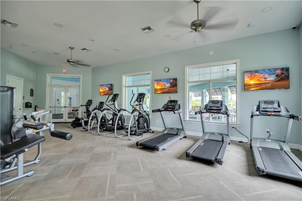 3290 Baravaldo Cir, Cape Coral, FL 33909 Photo