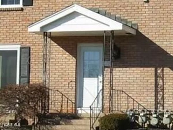 2188 N Carriage Lane , Port Clinton, OH 43452