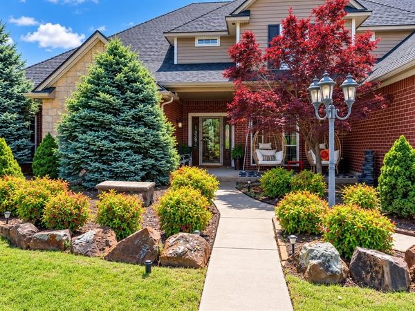 4000 Newburg Drive, Choctaw, OK 73020