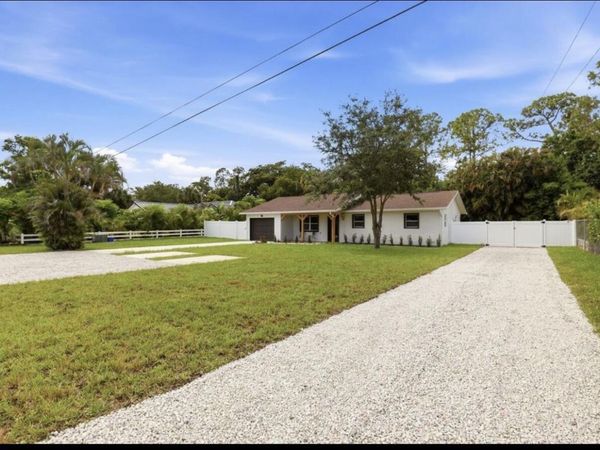 15409 Los Angeles Drive, Loxahatchee, FL 33470