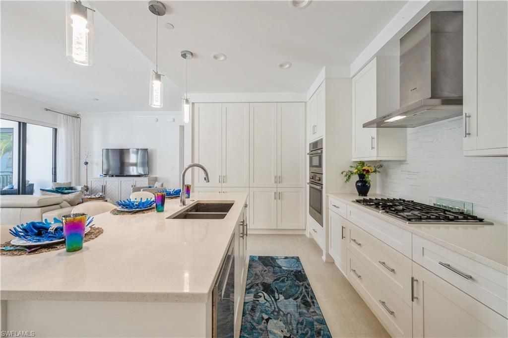 1135 3rd Ave S, Unit 304, Naples, FL 34102 Photo