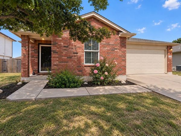 324 Almquist ST, Hutto, TX 78634