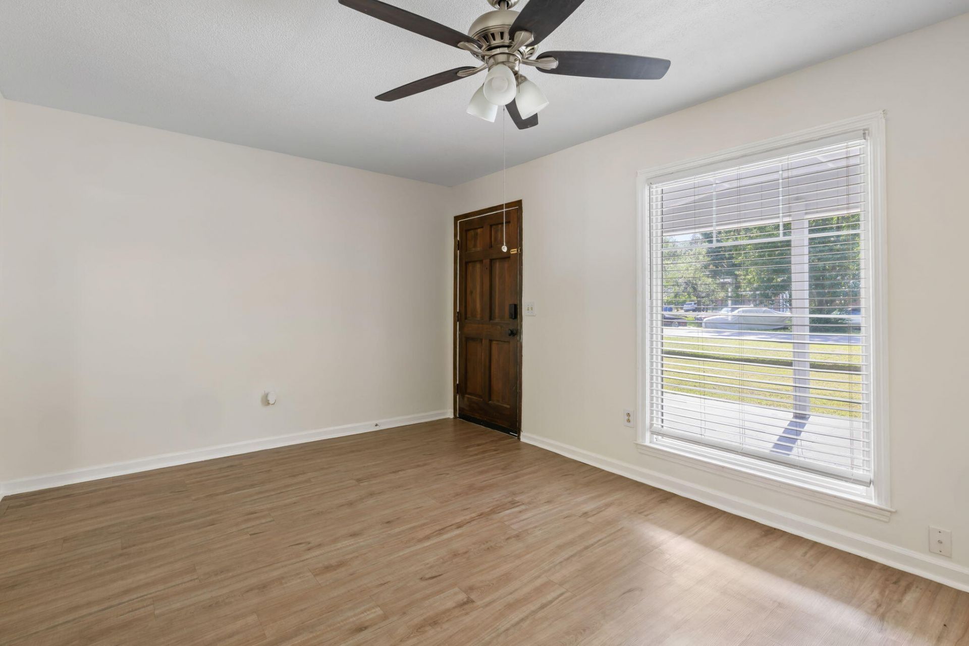 1932 Sunnyvale Avenue Photo 11