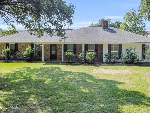 530 Bismark Street, Bay Saint Louis, MS 39520