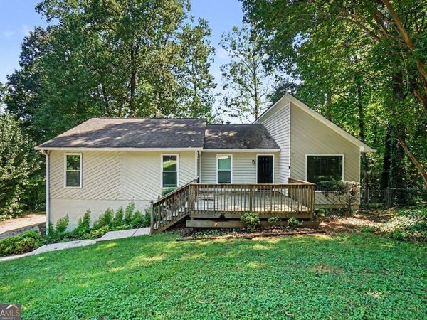 823 Moonlit Lane NW, Acworth, GA 30102