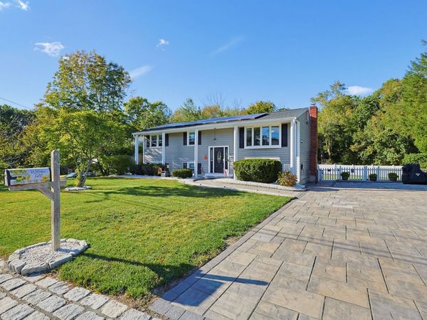 39 Candy Ln, Brockton, MA 02301