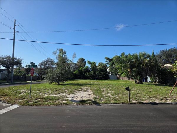 4002 W FIG STREET , TAMPA, FL 33609