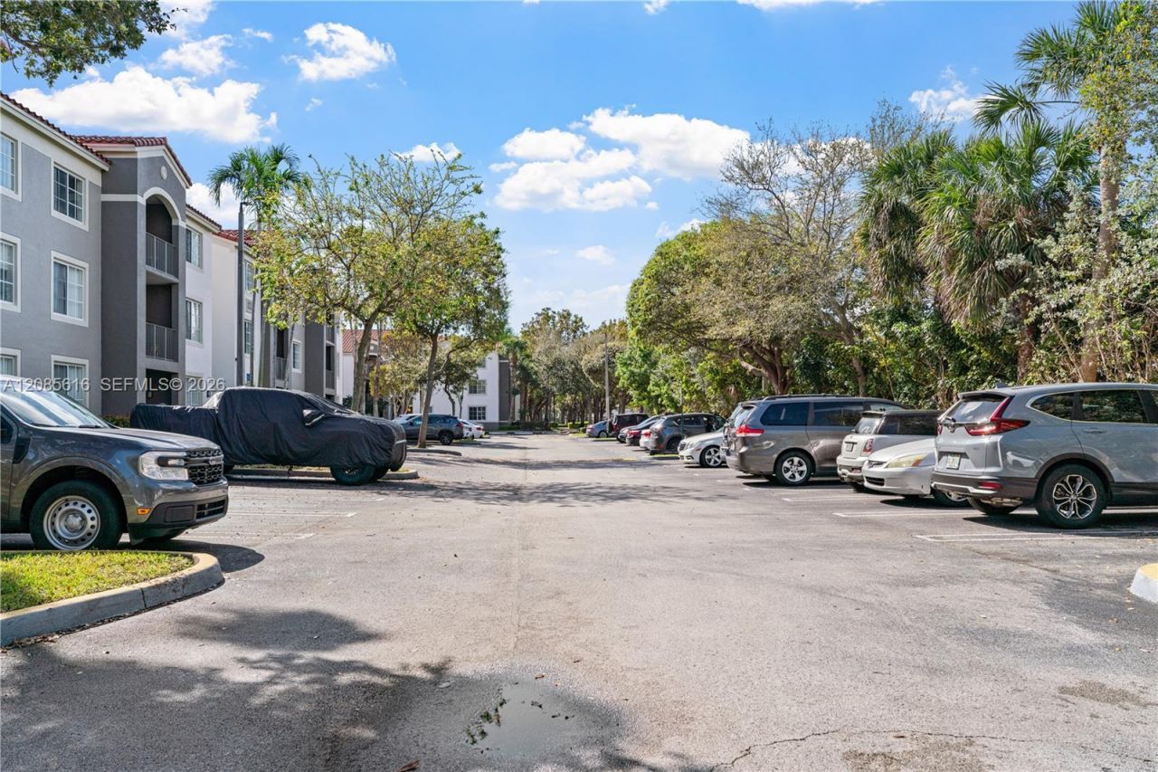 6821 SW 44th St , Unit 101, Miami, FL 33155 Photo