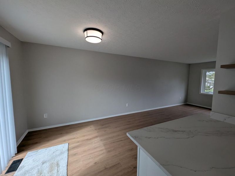 3815 Petzinger Road , Columbus, OH 43232 Photo 13