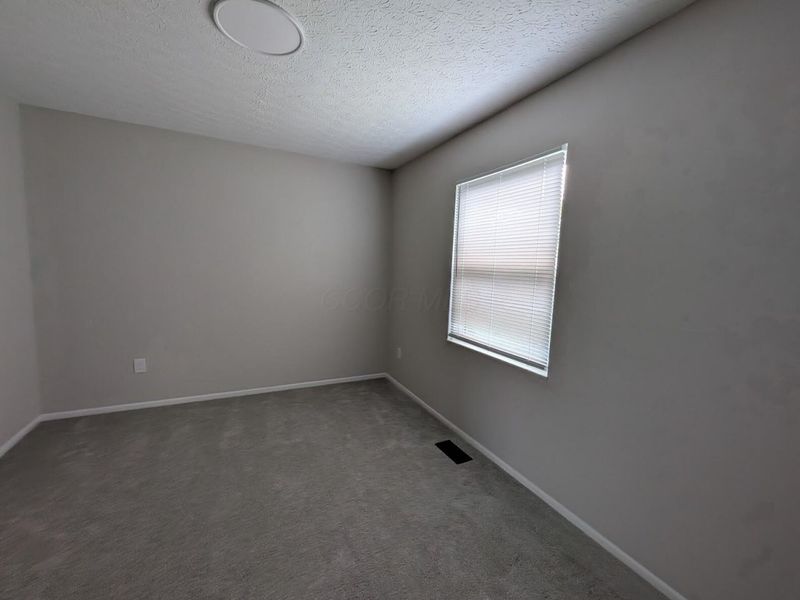 3815 Petzinger Road , Columbus, OH 43232 Photo 16
