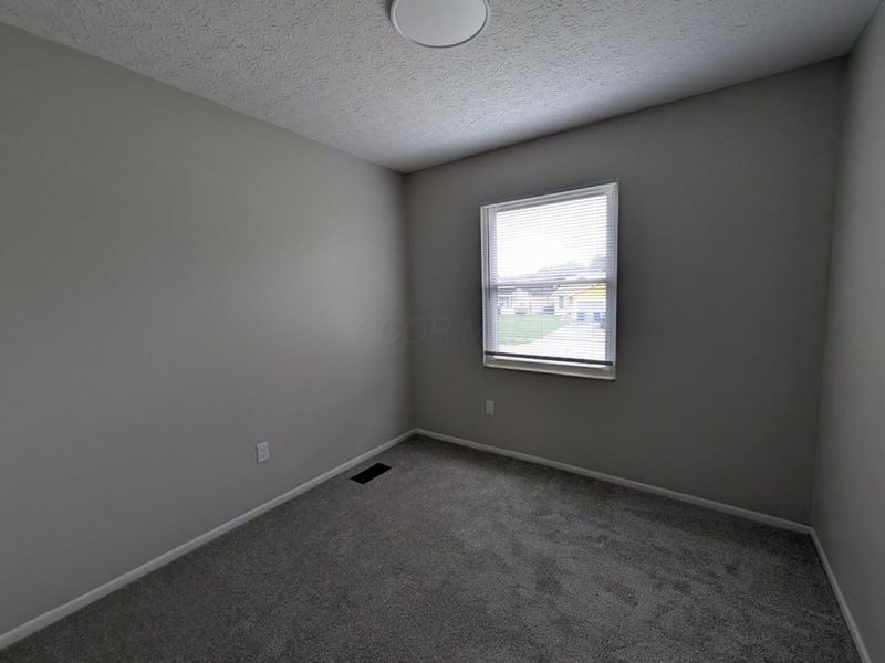 3815 Petzinger Road , Columbus, OH 43232 Photo 19