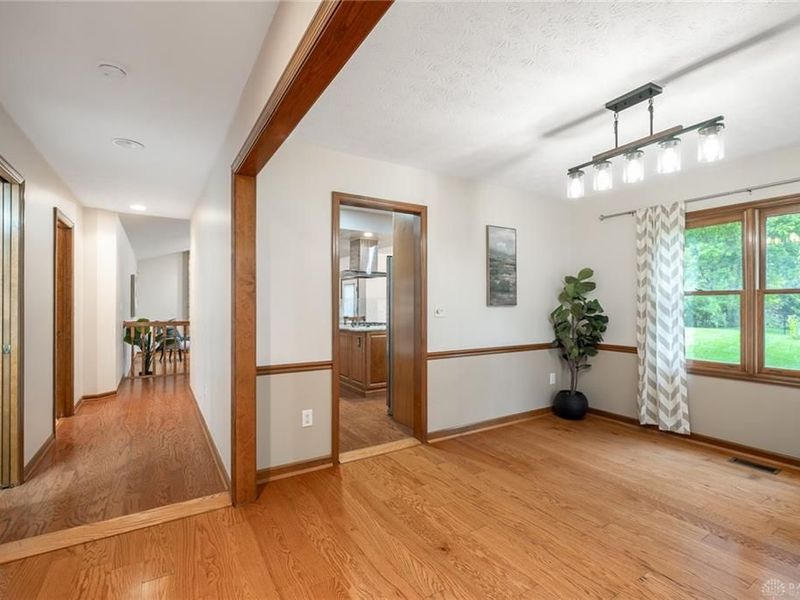 2252 Briggs Road, Centerville, OH 45459 Photo 11