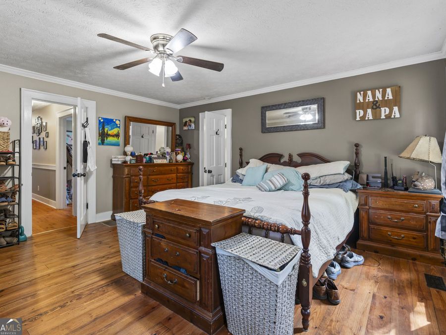 Property Image 100