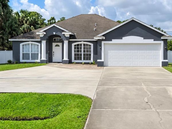 1402 SW CALIFORNIA Boulevard, Port St. Lucie, FL 34953