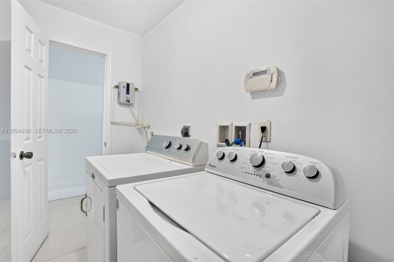 3001 NW 56th St, Miami, FL 33142 Photo